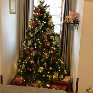 Christmas tree 6.5 ft